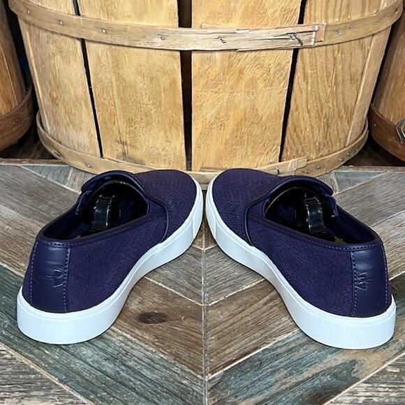 Under Armour DJ Purple Nubuck Leather Slip-On Sneakers Shoes Womens Size 6.5 - Picture 8 of 11